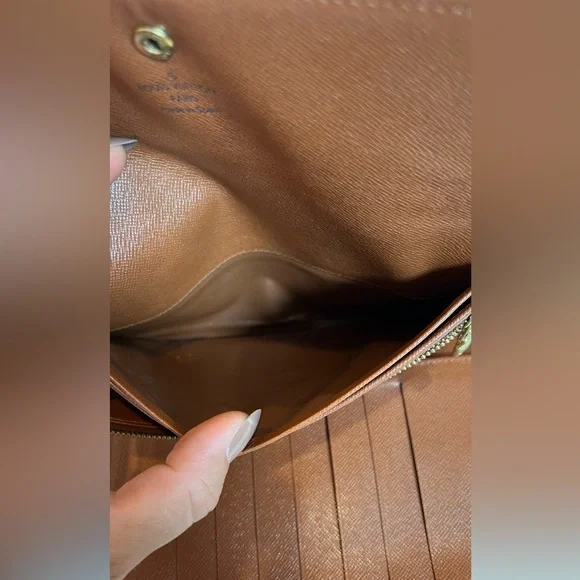 Louis Vuitton Monogram Passport Organizer Wallet - Picture 8 of 13